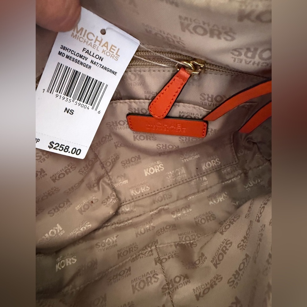 Michael Kors Beige and Orange Shoulder Bag - Picture 5 of 12